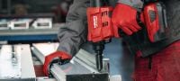 RT 6-A22 Cordless rivet tool 22V cordless rivet tool powered by Li-ion batteries for installation jobs and industrial production using rivets up to 3/16 in diameter (up to 13/64 for aluminum rivets) Applications 5